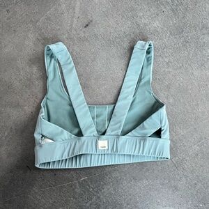 Vuori Stride Bra In Iron